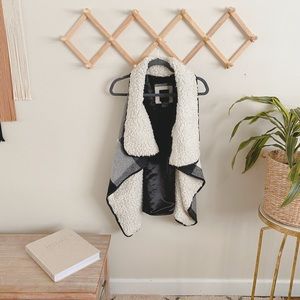 Buffalo Plaid Vest (black, grey, white)